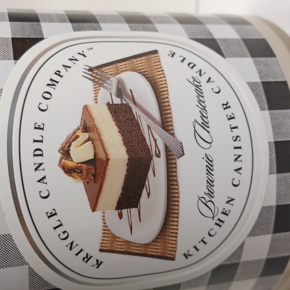 Kringle Candle Co, Brownie Cheesecake, Candle - Picture 3 of 5